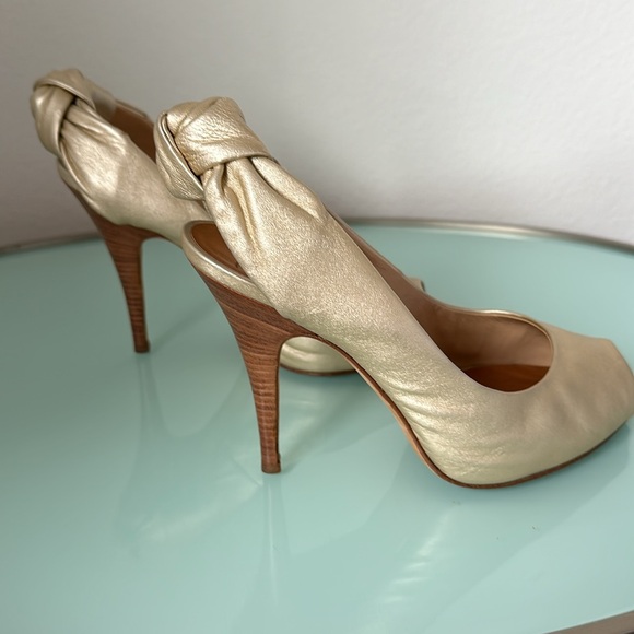 Giuseppe Zanotti Metallic Gold Leather Peep Toe Platform Heels With Shoe Bag - Picture 6 of 14